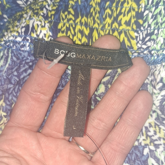 Multicolor Patterned Shorts - Picture 5 of 8